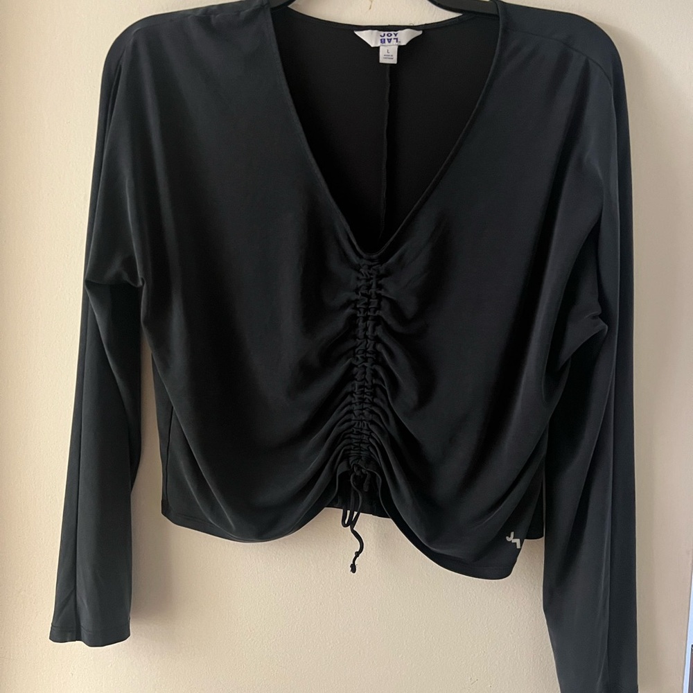 JoyLab Black Long Sleeve Sinched Front Crop Top